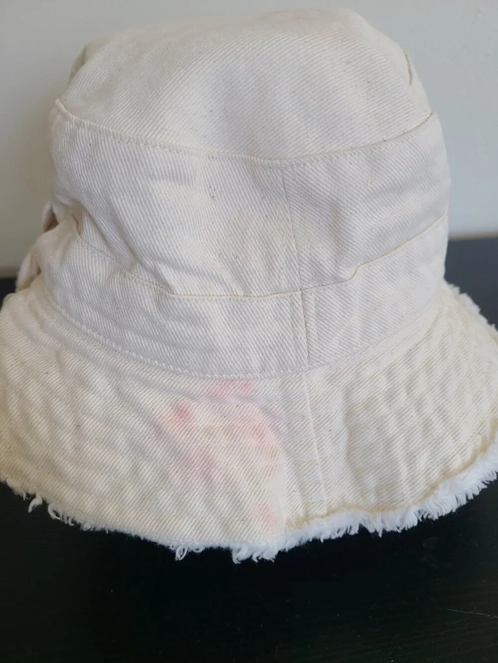 Jacquemus Le Bob Artichaut Bucket Hat Off White